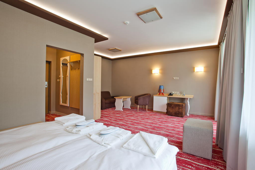 Hotel Piwniczna Spa&Conference الغرفة الصورة